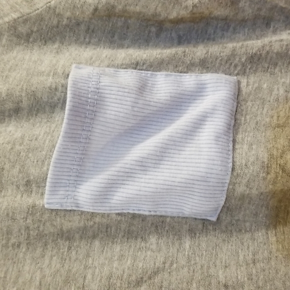 💥3/$10💥 Two Cropped Ringer Pocket Tees - Picture 3 of 12